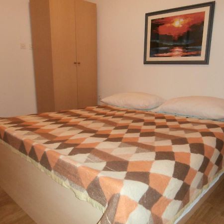 Jure Erceg Apartment Starigrad Paklenica Exterior photo
